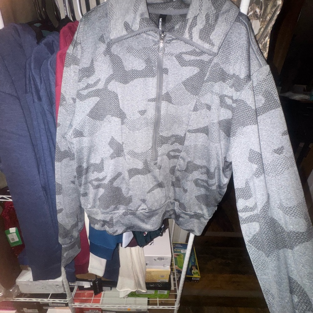 Mondetta Gray Patterned Jacket - image 1